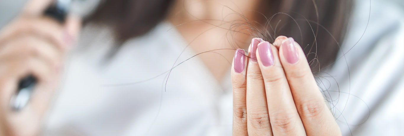 Queda de cabelo: dermatologista comenta o problema